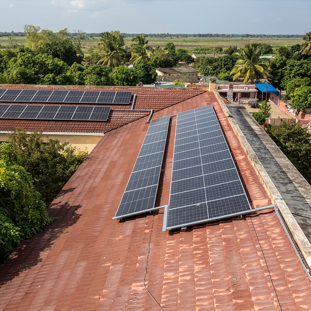 Instalación fotovoltaica en el proyecto